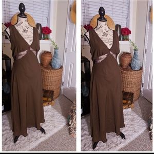 Wild Fable Sexy Retro Style  Lace Bust Trim Detail Slip Midi Dress.